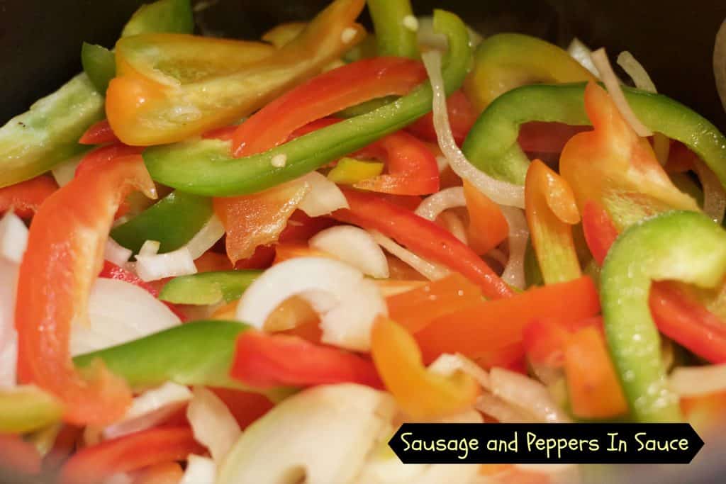 Sausage and peppers in sauce | Erin Brighton | gluten free | slow cooker | easy dinners | family dinners