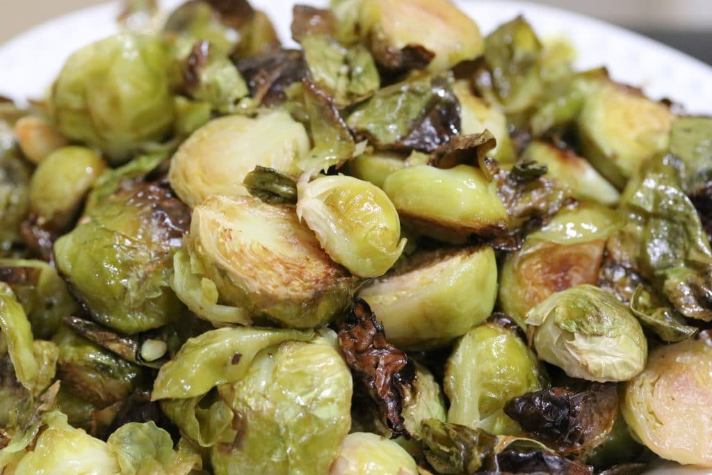 Lemon and Garlic Roasted Brussels Sprouts || Erin Brighton | gluten free | vegetarian | vegan | easy side dishes | recipes