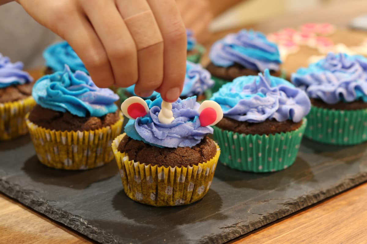 How To Make Easy Unicorn Cupcakes