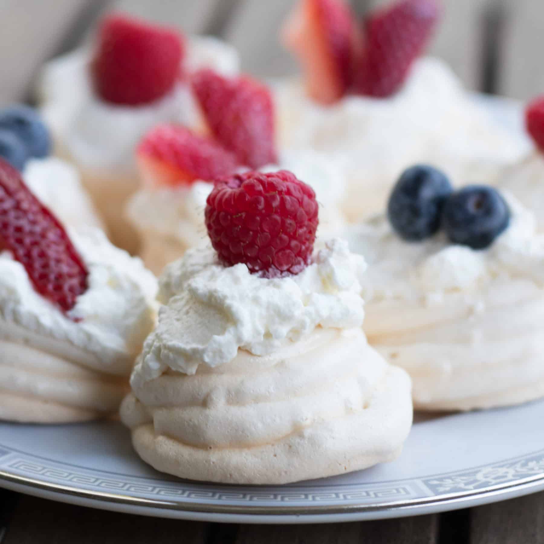 Easy Mini Pavlovas (Aka Meringue Baskets) {Video} Erin Brighton